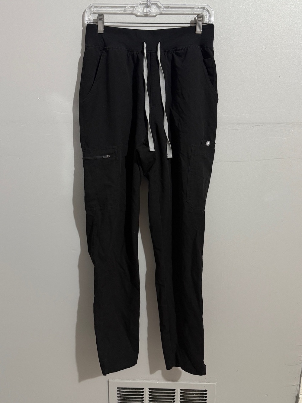 FIGS High Waisted Yola Scrub Pants Womens Medium Tall Black Cargo Drawstring